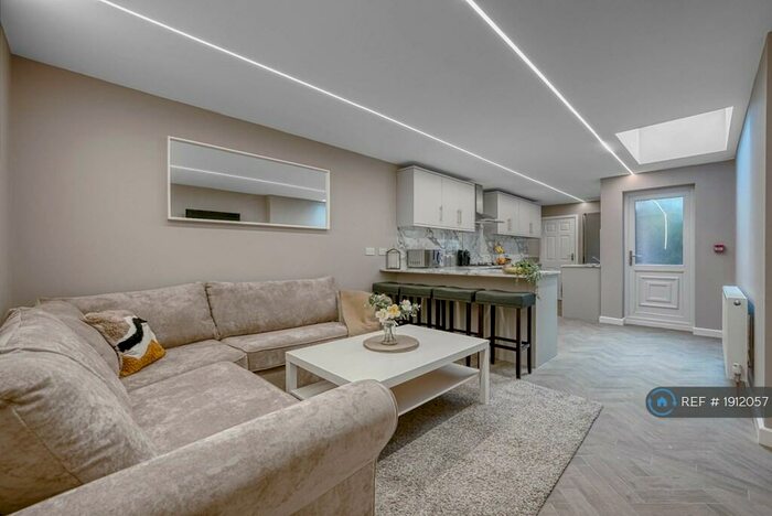 5 Bedroom Terraced House To Rent In Whitefriars Street, Coventry, CV1