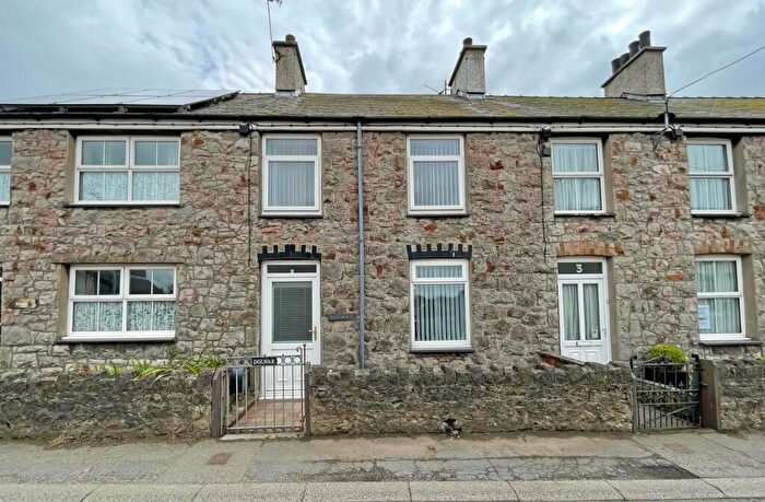 2 Bedroom Terraced House For Sale In Lon Uchaf, Brynsiencyn, Llanfairpwll, Isle Of Anglesey, LL61