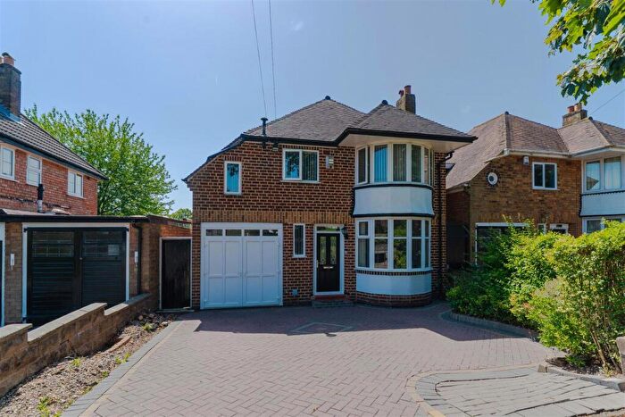 4 Bedroom Detached House For Sale In Mossfield Road, Kings Heath, Birmingham, B14