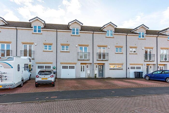 3 Bedroom Town House To Rent In Waverley Mills, Innerleithen, EH44