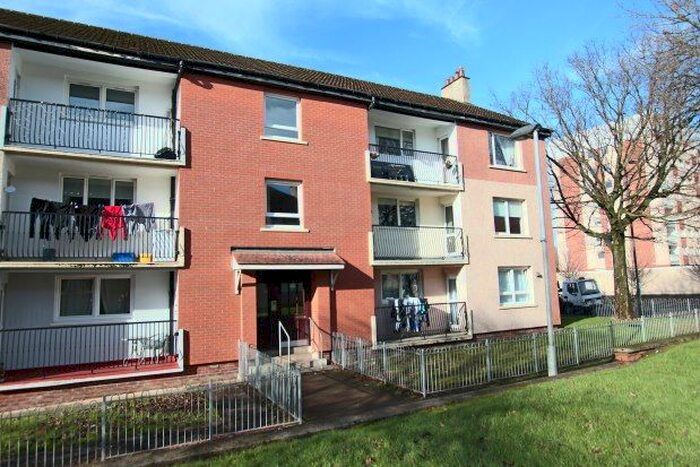 3 Bedroom Flat To Rent In Archerhill Road, Glasgow, G13