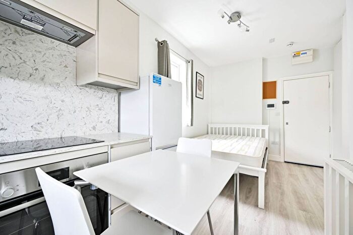 Studio To Rent In Uxbridge Road, Shepherd's Bush, London, W12