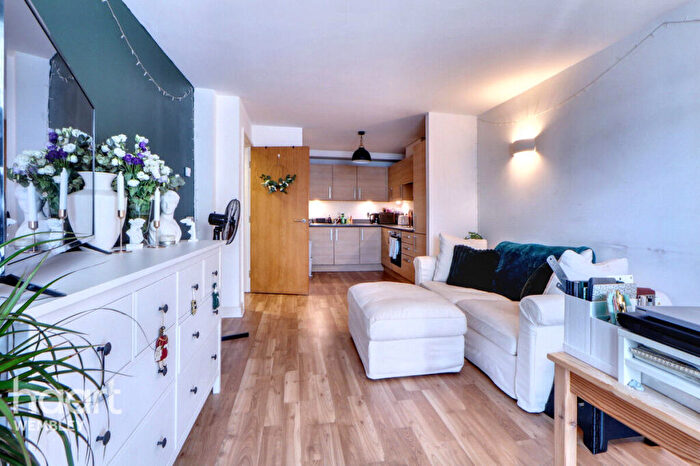 1 Bedroom Flat For Sale In Empire Way, London, HA9