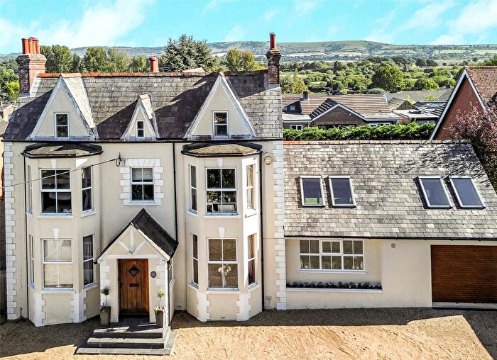5 Bedroom Detached House For Sale In London Road, Coldwaltham, Pulborough, West Sussex, RH20