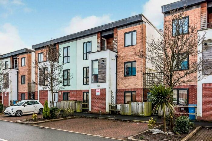 3 Bedroom Town House To Rent In Greenwood Terrace, Manchester, Greater Manchester, M5