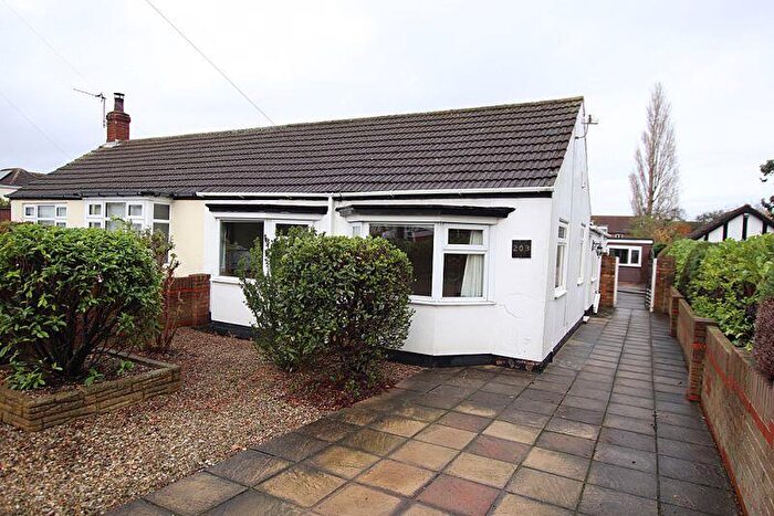 2 Bedroom Semi-Detached Bungalow For Sale In Humberston Road, Cleethorpes, DN35