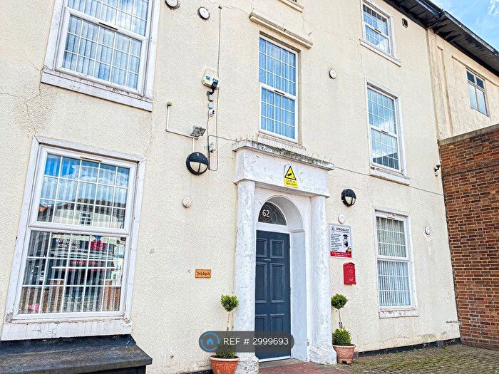 Studio To Rent In High St, West Bromwich, B70