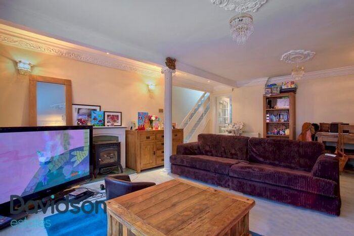 4 Bedroom Link Detached House To Rent In Anstruther Road, Edgbaston, Birmingham, B15
