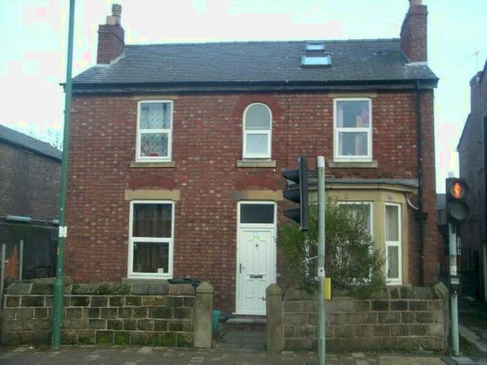 9 Bedroom House To Rent In St Helens Road, Ormskirk, L39