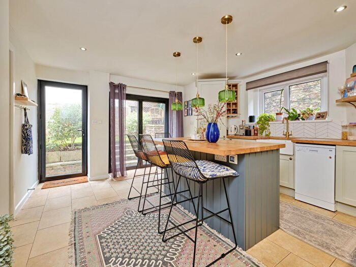 2 Bedroom Apartment For Sale In Elton Road | Bishopston, BS7