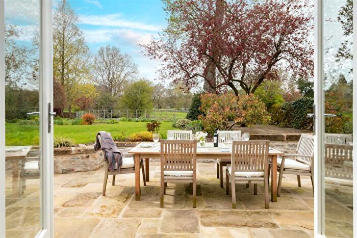 5 Bedroom House To Rent In Ashford-In-The-Water, Bakewell, DE45