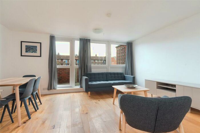 2 Bedroom Apartment To Rent In Crondall Street, N1