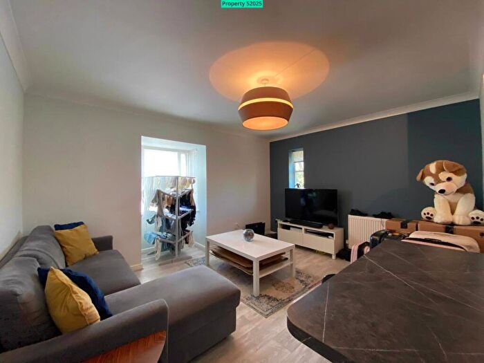 1 Bedroom Flat To Rent In Founder Close, London, E6