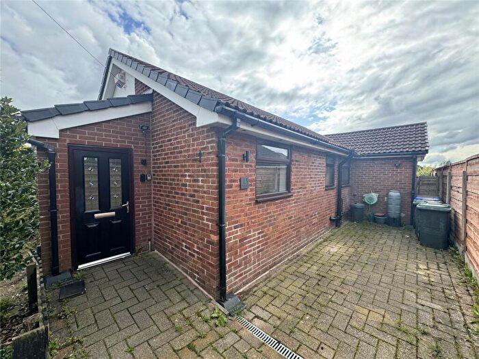 4 Bedroom Bungalow To Rent In Woodbank Road, Littleborough, Greater Manchester, OL15