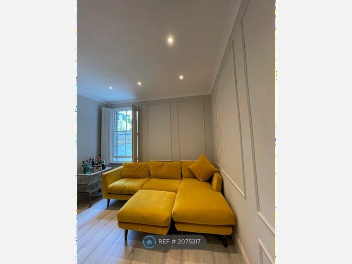 3 Bedroom Flat To Rent In Westfield Road, London, W13