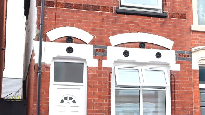 4 Bedroom Terraced House For Sale In Latimer Street, Leicester, LE3