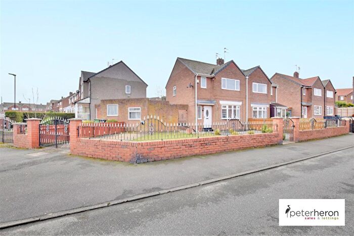 2 Bedroom Semi-Detached House To Rent In Courtney Drive, Silksworth, Sunderland, SR3