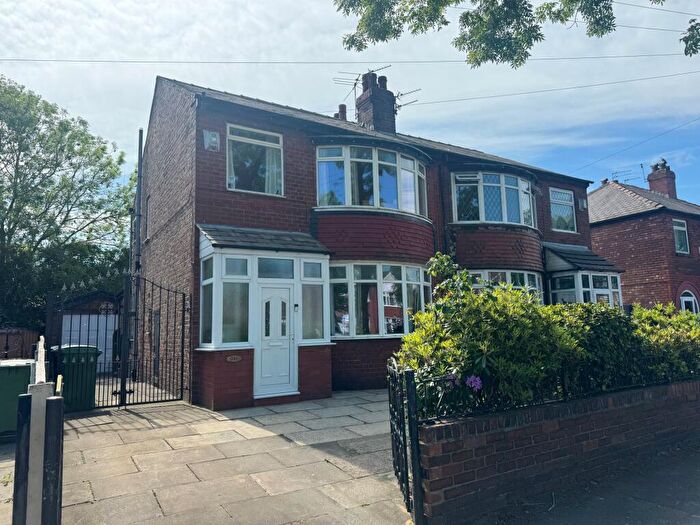 3 Bedroom Semi Detached House For Sale In Kings Road, Old Trafford, M16