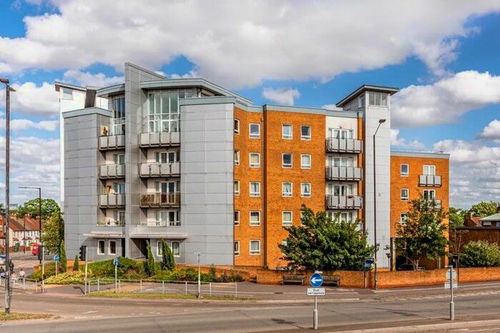 2 Bedroom Flat To Rent In Quadrivium Point, Tuns Lane, Slough, SL1