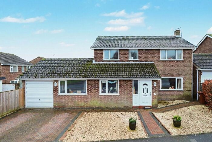 4 Bedroom Detached House For Sale In Chipperfield Park Road, Banbury, Oxfordshire, OX15