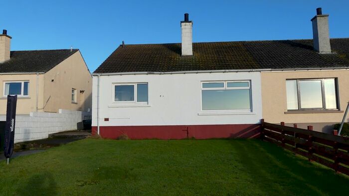 2 Bedroom Semi-Detached Bungalow For Sale In Knockglass Road, Dunbeath, KW6