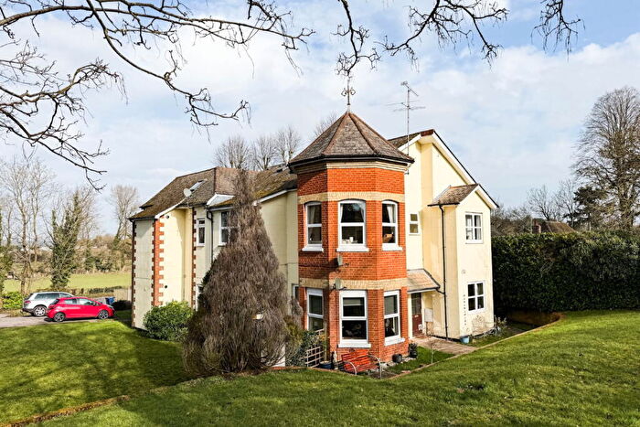 1 Bedroom Flat For Sale In Guildford Road, Farnham, GU10