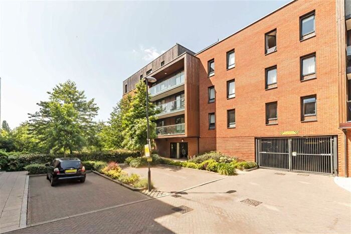 1 Bedroom Flat To Rent In Dowding Drive, Kidbrooke, SE9
