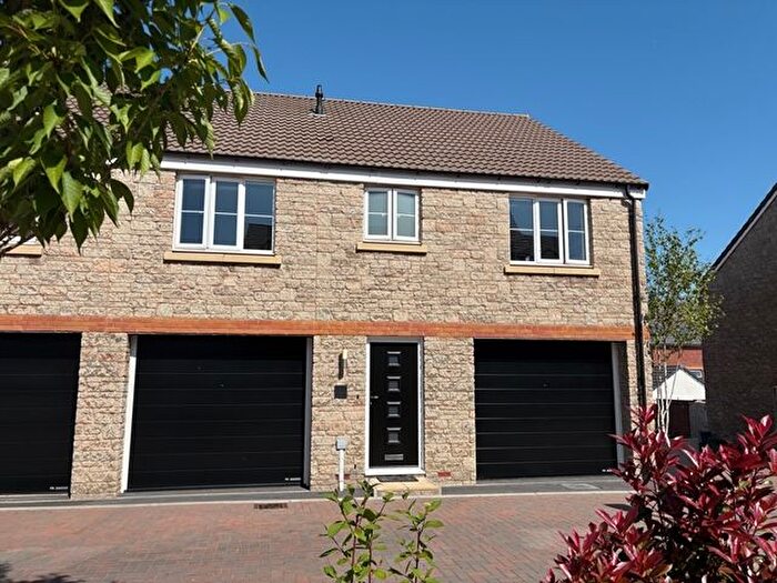 4 Bedroom Semi Detached House For Sale In Longlands Way, Honiton, EX14