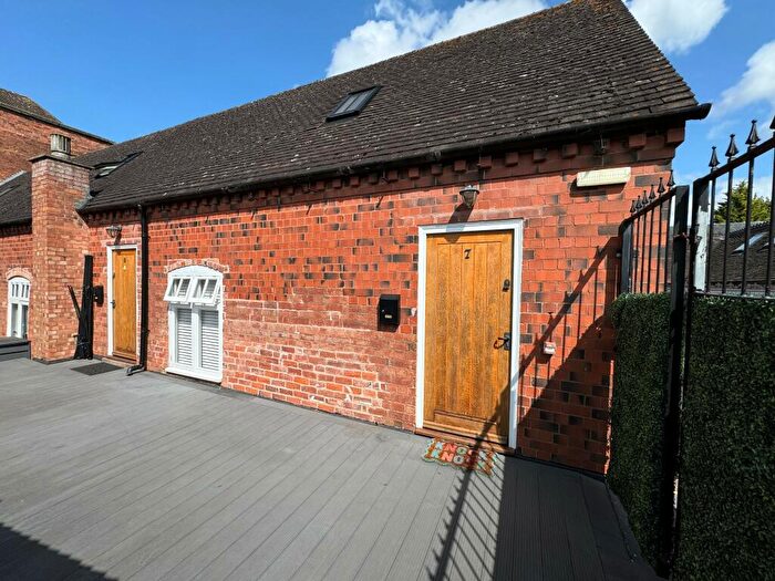 1 Bedroom Apartment To Rent In High Street, Bromsgrove, B61
