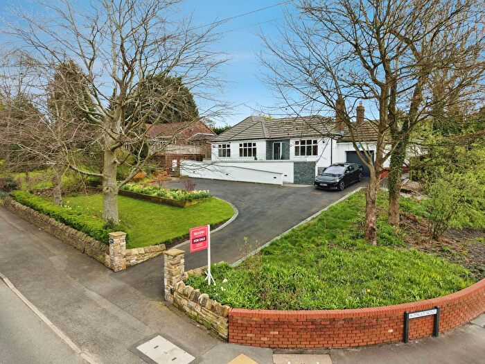 4 Bedroom Bungalow For Sale In Main Street, Billinge, Billinge, WN5