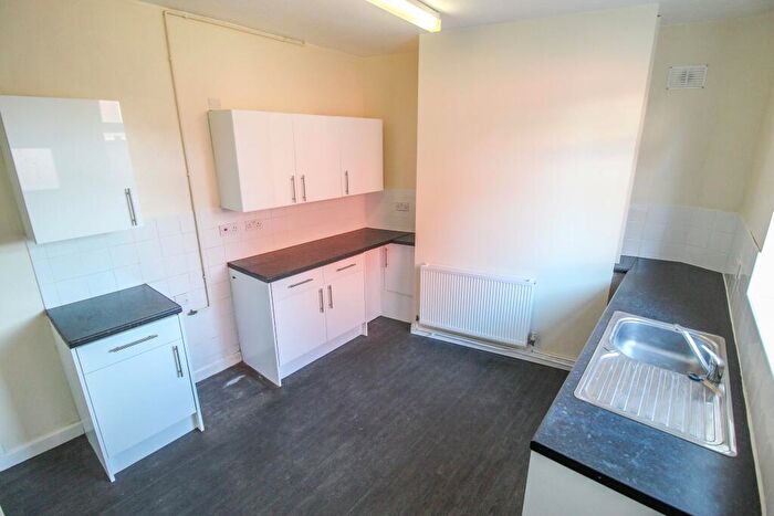 3 Bedroom Terraced House To Rent In Lever Street, Bolton, BL3