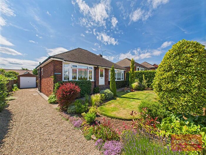 2 Bedroom Detached Bungalow For Sale In Betton Rise, East Ayton, Scarborough, YO13
