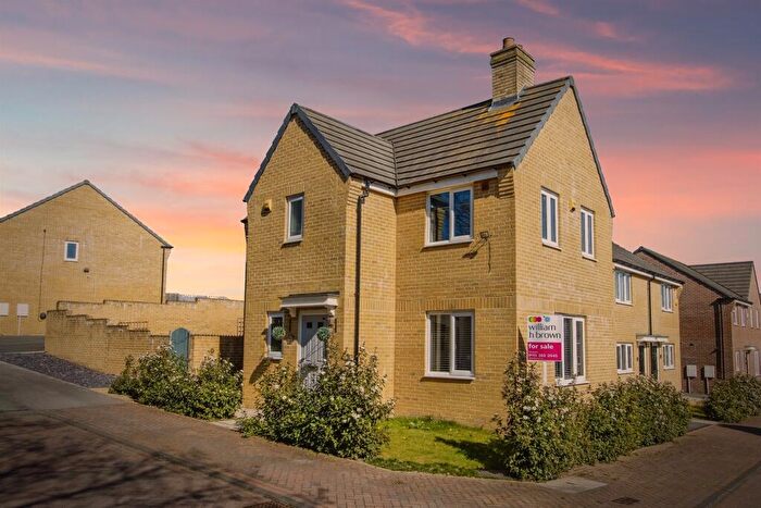 3 Bedroom Detached House For Sale In Blencartha Crescent, Leeds, LS9