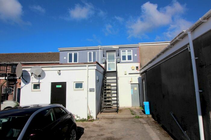 1 Bedroom Flat To Rent In A Newport Road, Caldicot, Mon., NP26