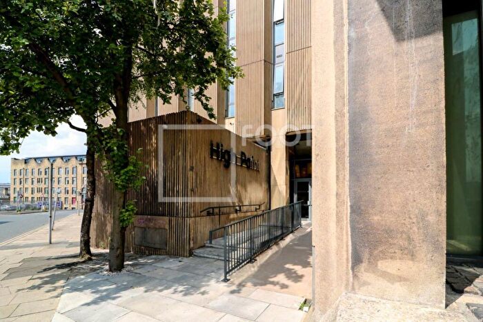 1 Bedroom Apartment To Rent In City Centre Apartment With Gym And Garden Terrace, BD1