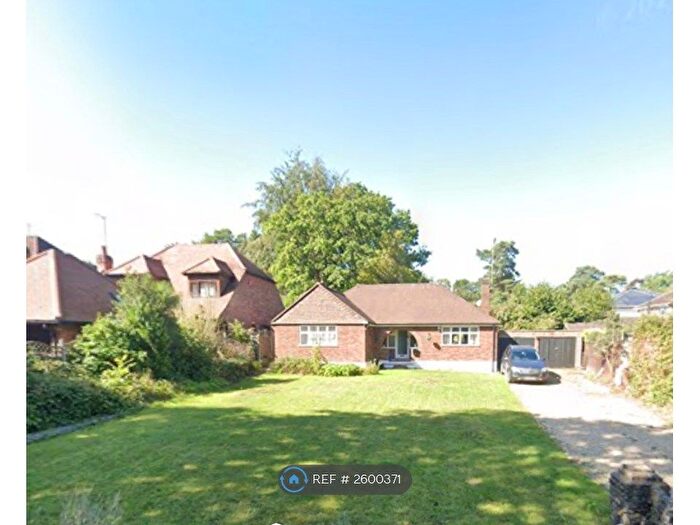 4 Bedroom Bungalow To Rent In Kiln Ride Extension, Finchampstead, Wokingham, RG40