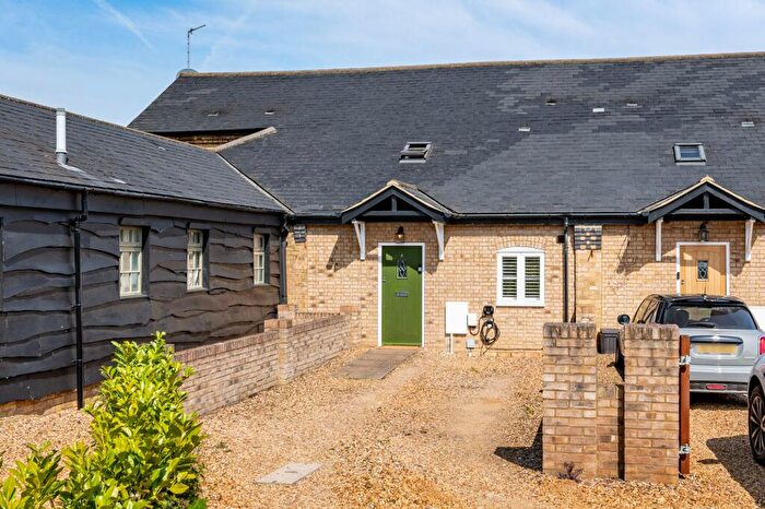 3 Bedroom Barn Conversion For Sale In Thurleigh Road, Bolnhurst, MK44
