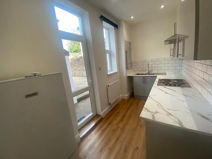 1 Bedroom Flat To Rent In Pen Y Lan Road, Cardiff, CF23