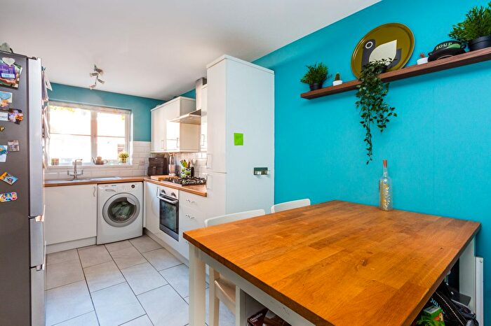 4 Bedroom Detached House For Sale In Mansfield Way, Irchester, Wellingborough, NN29