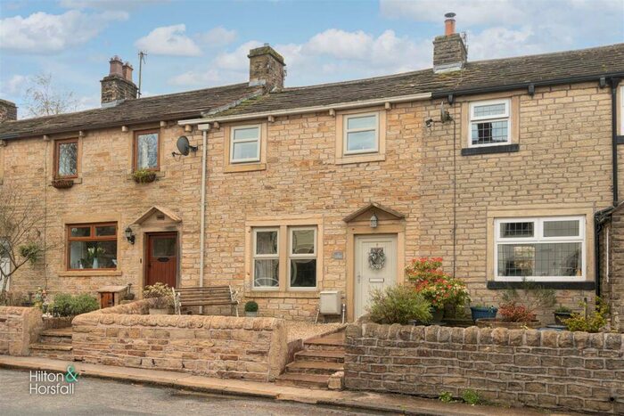 2 Bedroom Cottage For Sale In Lanehouse, Trawden, BB8