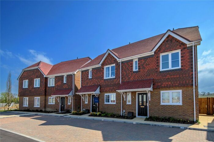 3 Bedroom Terraced House For Sale In Badsell Road, Paddock Wood, Tonbridge, Kent, TN12