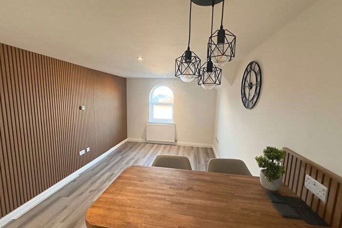 2 Bedroom Flat To Rent In Church Street, Highbrige, TA9