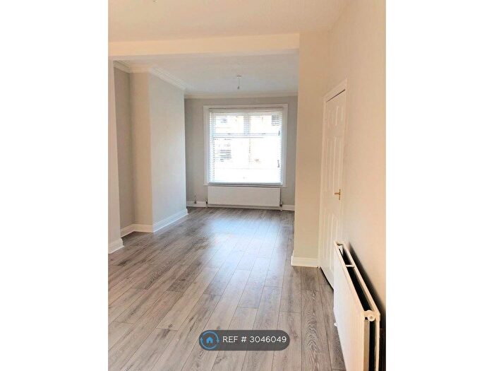 2 Bedroom Terraced House To Rent In Guildford Road, Manchester, M19