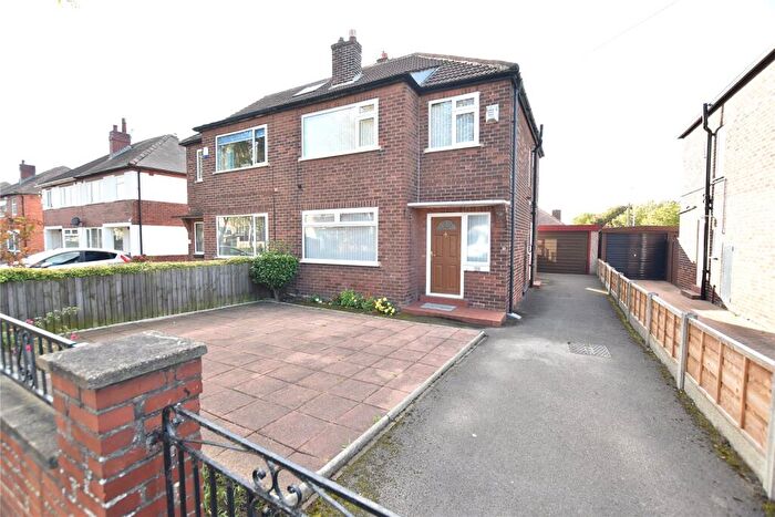 3 Bedroom Semi-Detached House For Sale In Hawkhill Avenue, Leeds, West Yorkshire, LS15