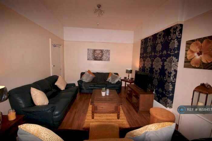 7 Bedroom Semi-Detached House To Rent In Hartington Road, Toxteth, Liverpool, L8