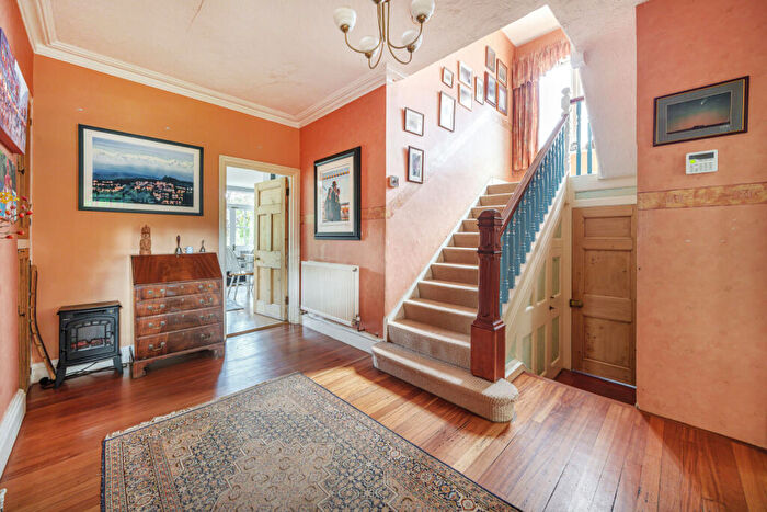 5 Bedroom Detached House For Sale In Latchmoor Grove, Chalfont St. Peter, Gerrards Cross, Buckinghamshire, SL9