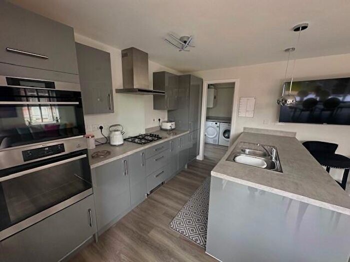 4 Bedroom House To Rent In Chestnut Close, Burton Upon Trent., DE14