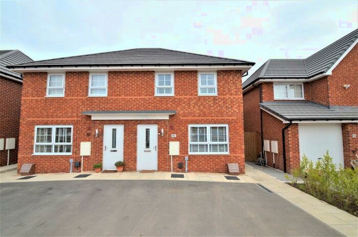 3 Bedroom Semi-Detached House To Rent In Davy Road, Rossington, Doncaster, DN11