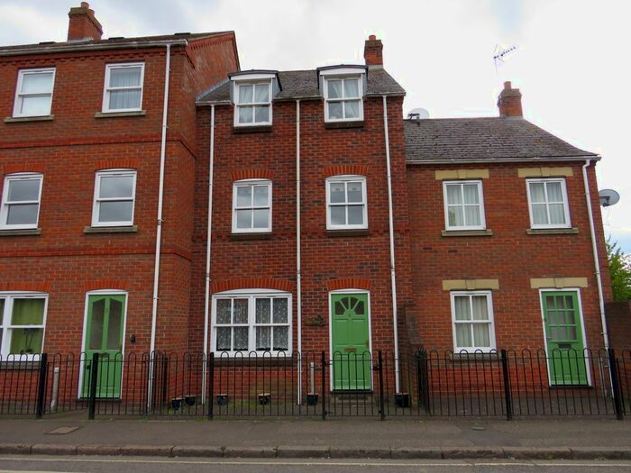 2 Bedroom Flat To Rent In High Street, Spalding, PE11
