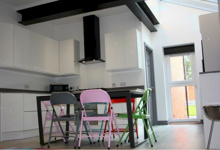 7 Bedroom Terraced House To Rent In Elliott Villas, Selly Oak, Birmingham, B29